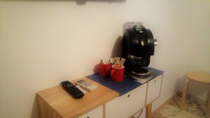 Superior Double Room, 1 Queen Bed, Balcony, Garden View | Coffee and/or coffee maker