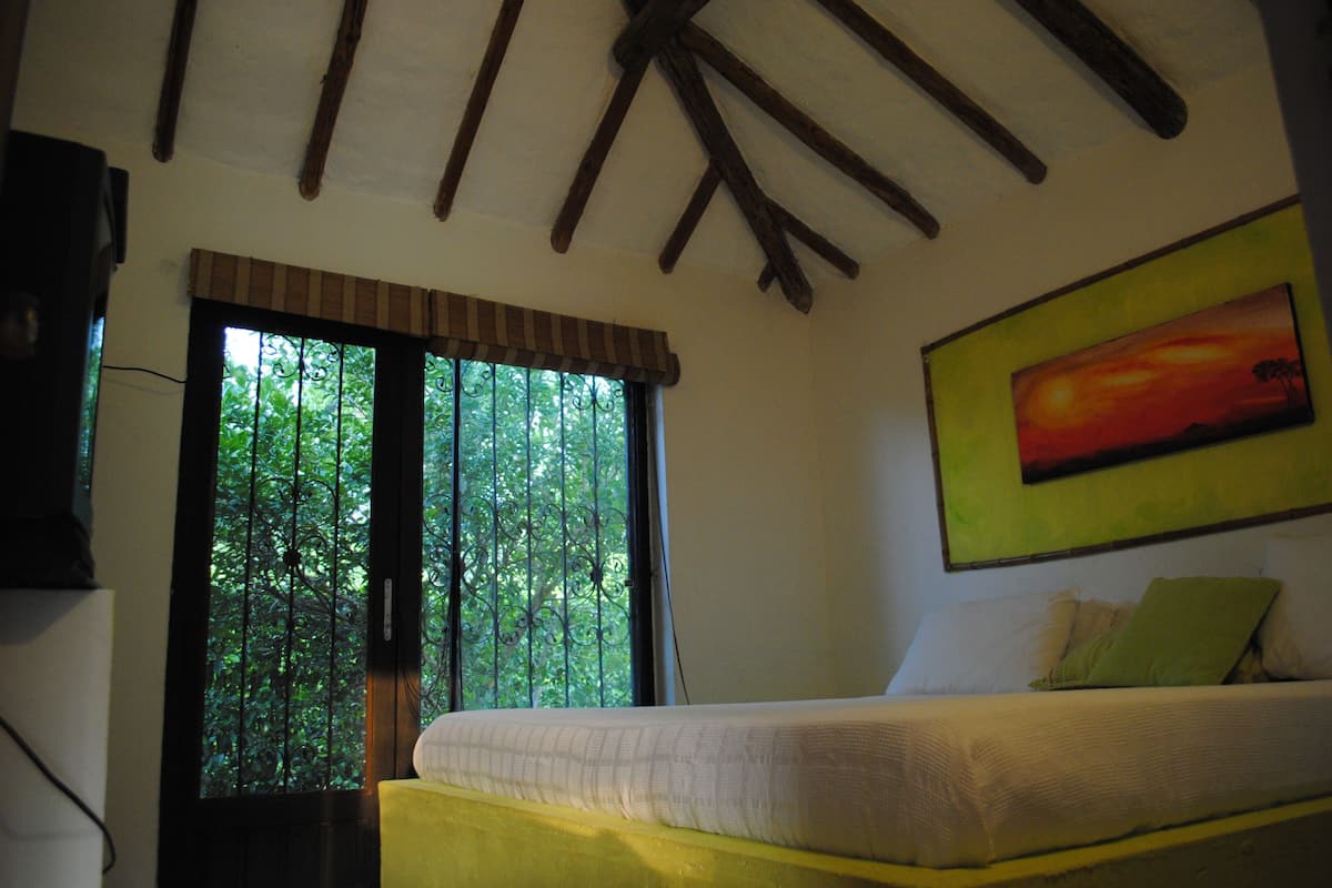 family bungalow, kitchen, garden view | 2 bedrooms, premium bedding, minibar, individually decorated