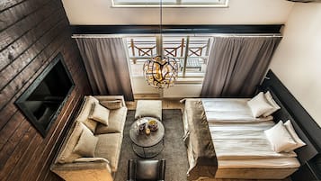 Junior Suite (Incl. Spa Access) | Desk, laptop workspace, blackout drapes, iron/ironing board