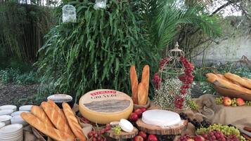 Kawasan bankuet terbuka