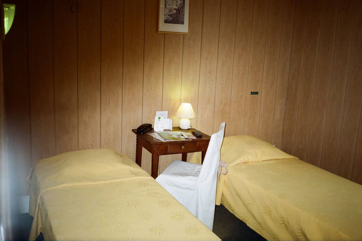 Premium bedding, desk, blackout drapes, rollaway beds (surcharge)