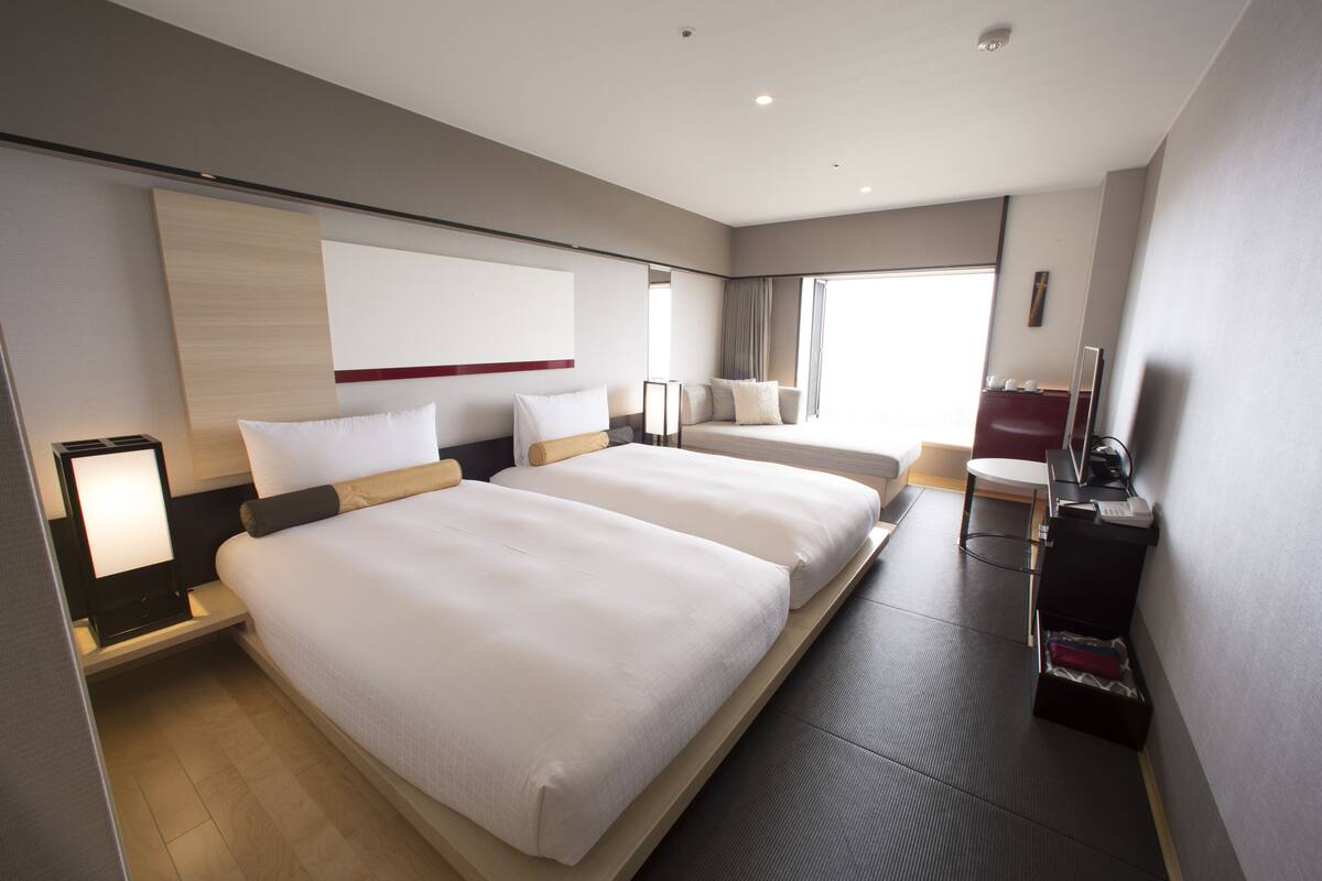 In-room safe, blackout curtains, free WiFi