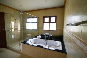 3 Bedroom Pool Villa | Jetted bathtub - Bangtao Tropical Residence Resort & Spa (Choeng Thale)