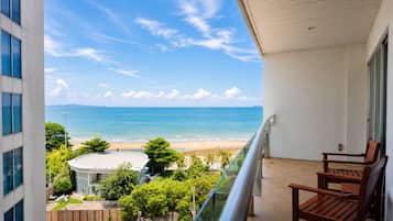 One bedroom Suite Seaview | Minibar, in-room safe, blackout drapes, soundproofing