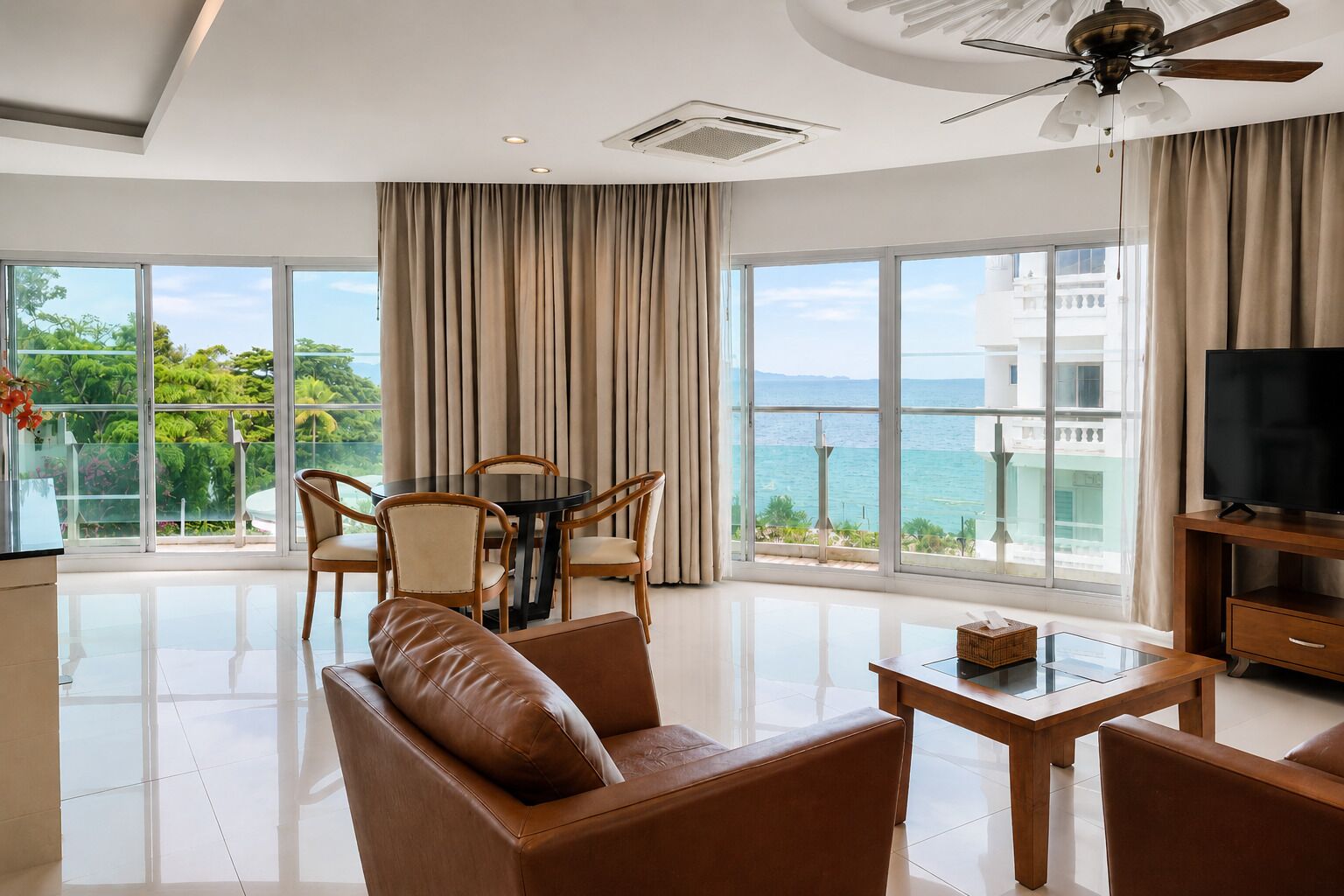Two Bedrooms Panoramic Sea View | Living area | LCD TV