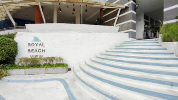 Façana frontal de l'allotjament