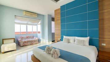 Rooftop Garden Sea View Suite | Pemandangan dari kamar