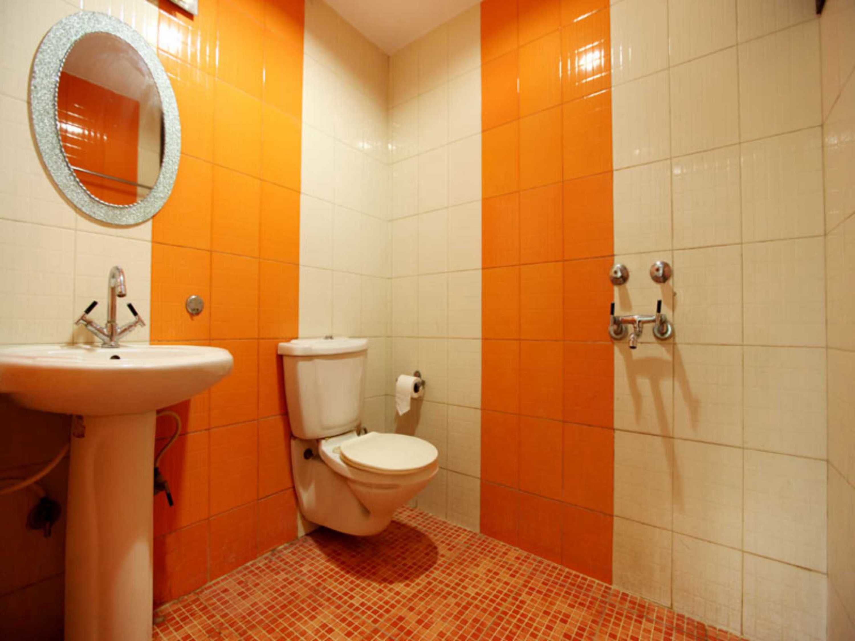 Photo - Hotel Airlift at Delhi Airport