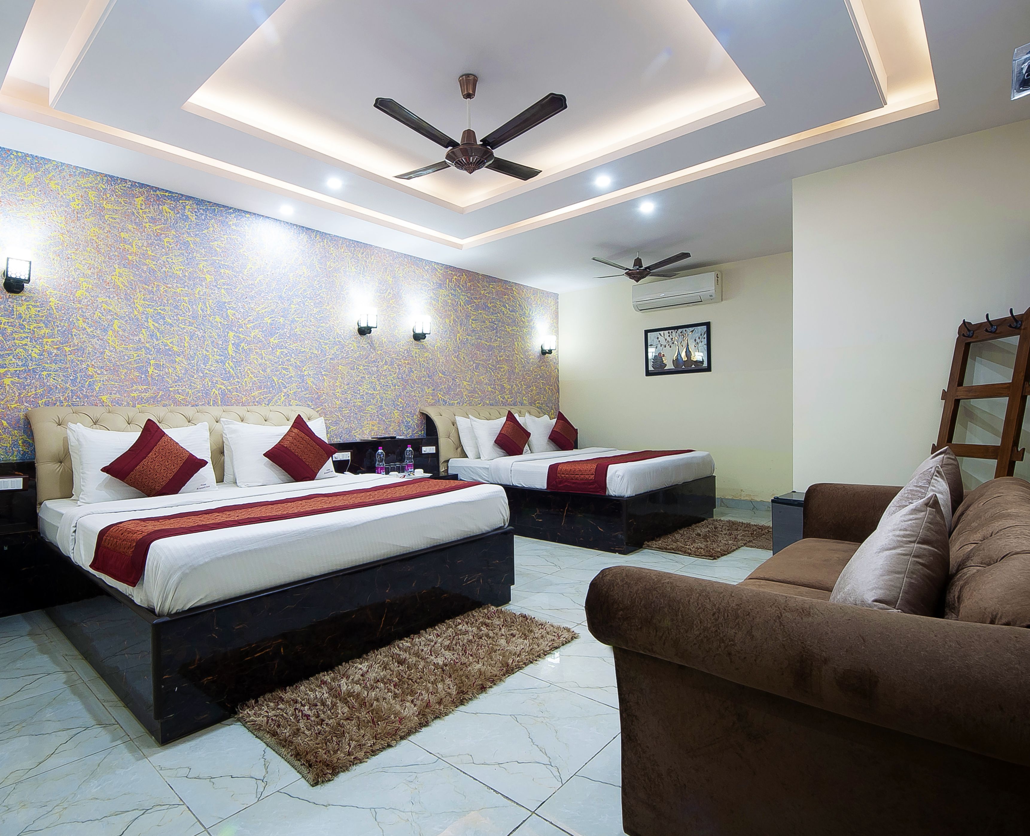 Photo - Hotel Airlift at Delhi Airport