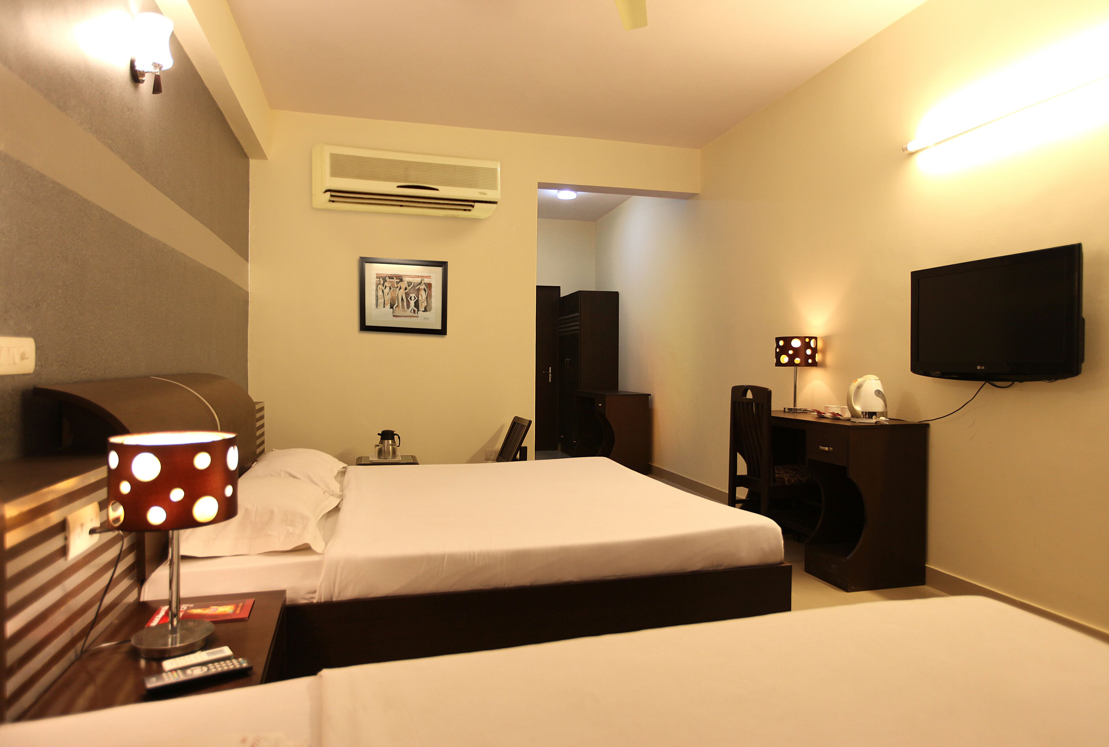 Photo - Hotel Airlift at Delhi Airport