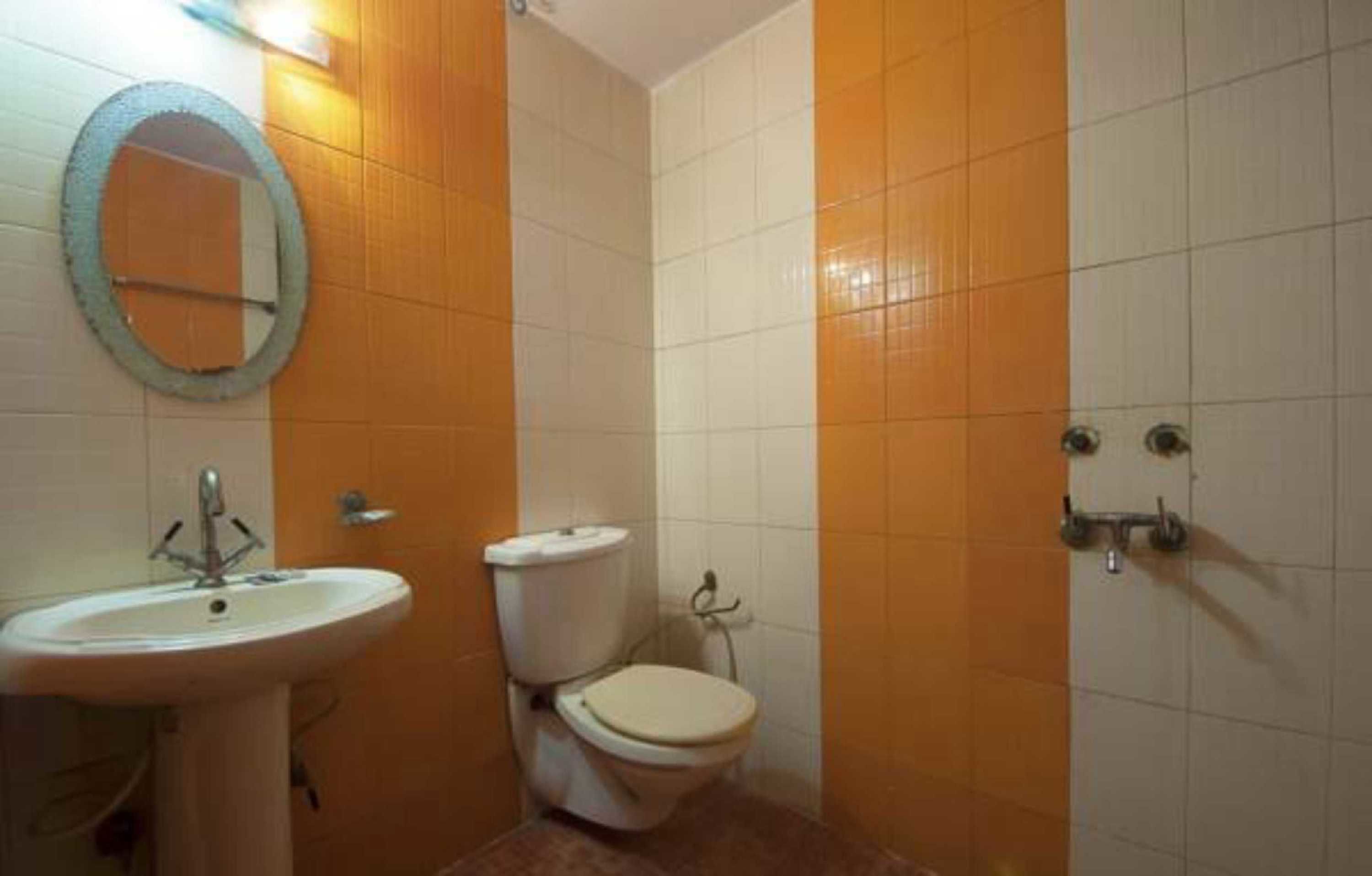 Photo - Hotel Airlift at Delhi Airport