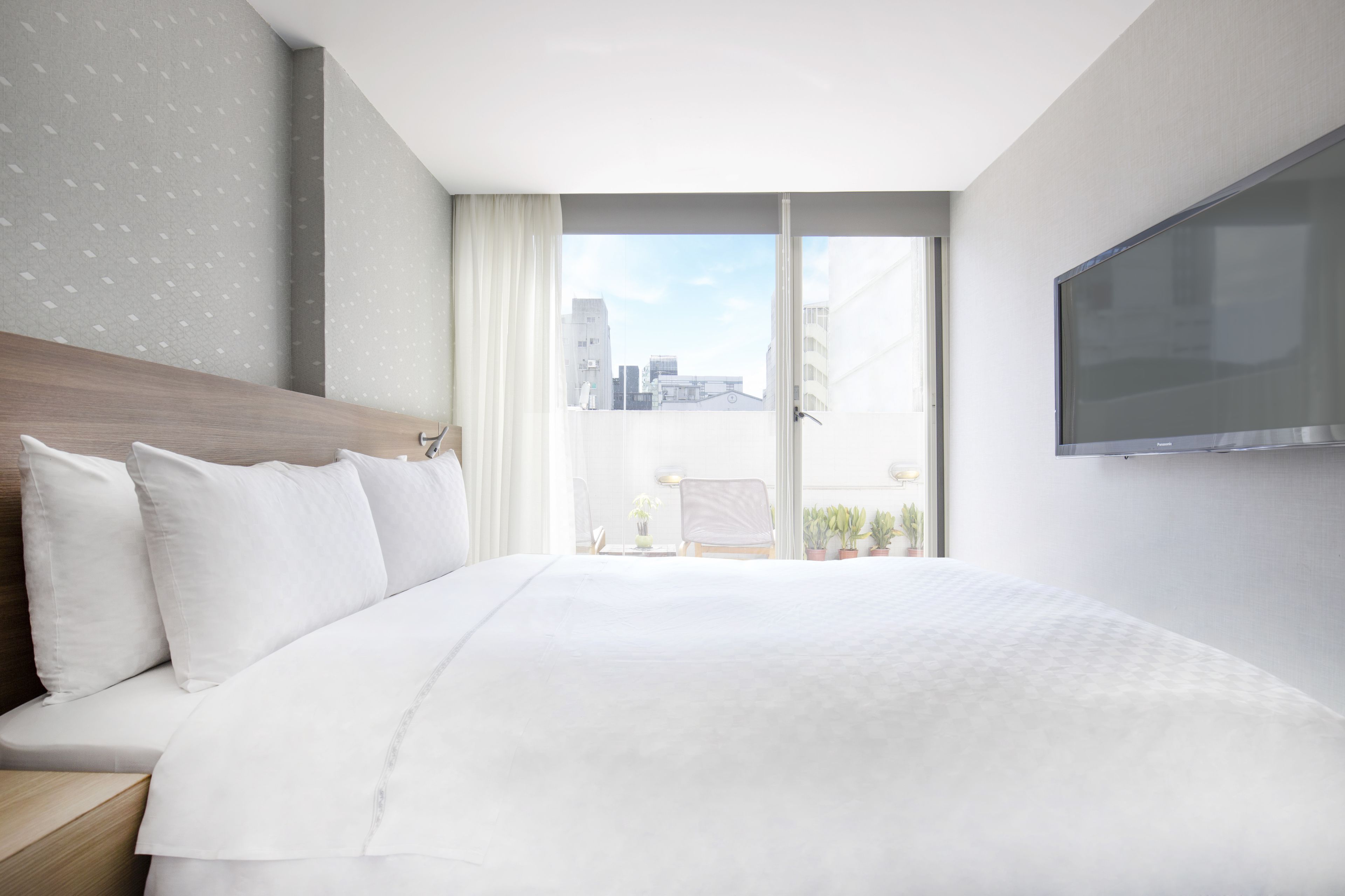 deluxe double room, 1 double bed, lanai, tower | view from room