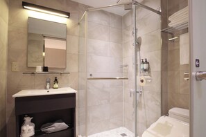 Regadera, regadera con hidromasaje, amenidades de baño gratuitas 