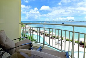 Junior Suite, Kitchenette, Oceanfront | Pemandangan balkoni