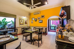 Daily buffet breakfast (INR 250 per person)