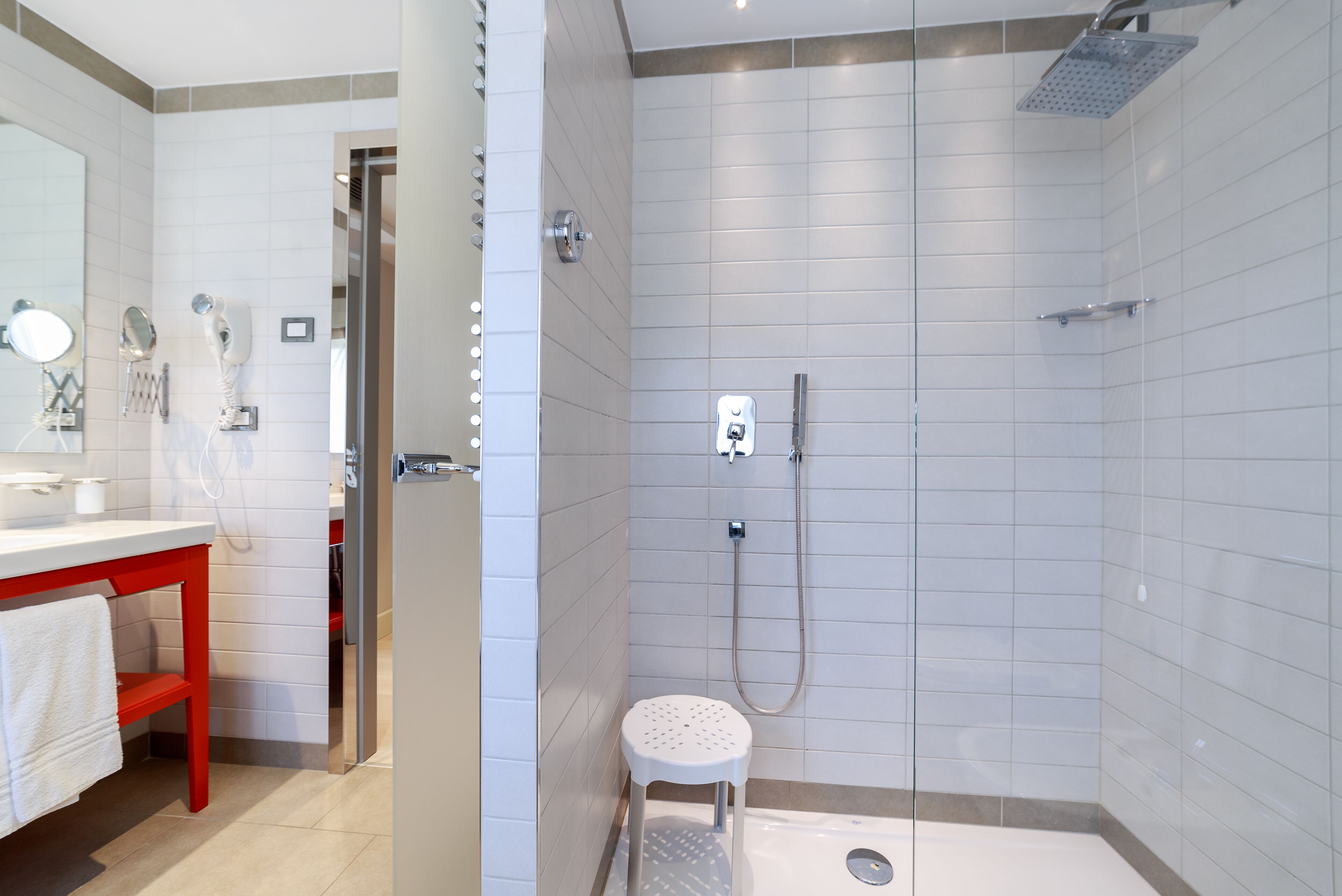 superior quadruple room, balcony | bathroom | shower, free toiletries, hair dryer, bidet