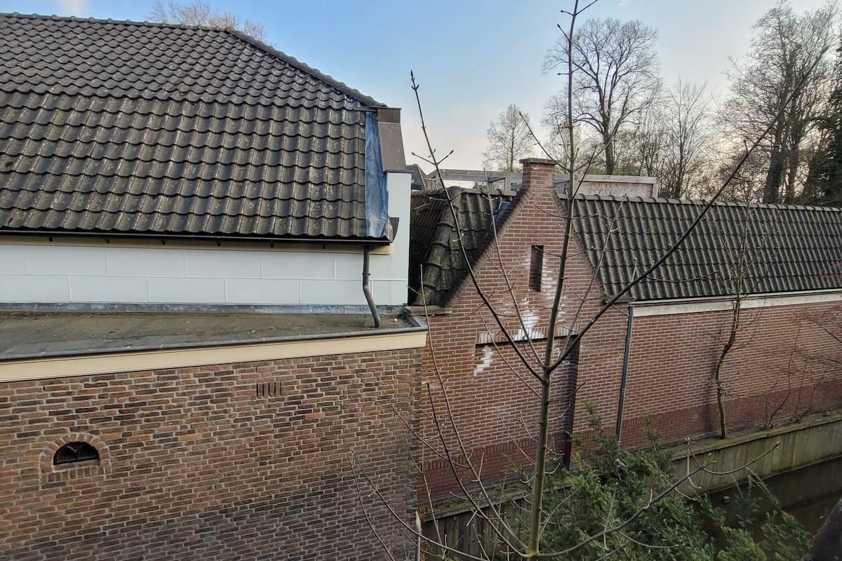 Deluxe Double Room | Desk, iron/ironing board (on request), cribs (surcharge), WiFi (free)