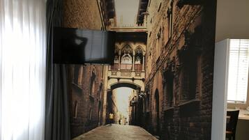 Phòng đơn | Bàn, bàn ủi/dụng cụ ủi quần áo, nôi/giường cho trẻ sơ sinh (phụ phí)