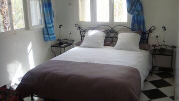 Premium bedding, down comforters, Select Comfort beds