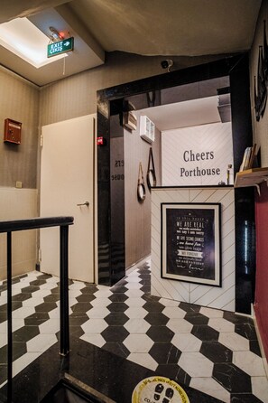 Reception - Cheers Porthouse (Istanbul)