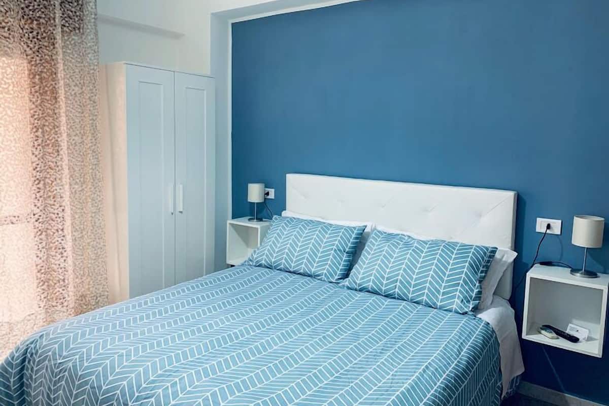 Down comforters, rollaway beds, free WiFi, bed sheets