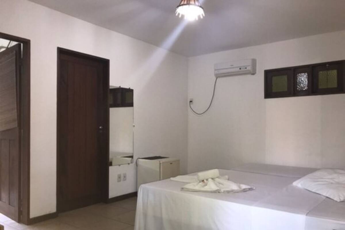 In-room safe, iron/ironing board, bed sheets