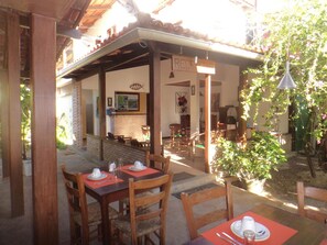 Breakfast area - Pousada Chez Max (Morro de Sao Paulo)