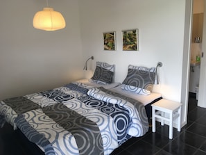 Deluxe Double Room, Accessible, Ensuite | Soundproofing - Bed and Breakfast Tistrup (Tistrup)