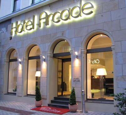 Hotel Arcade