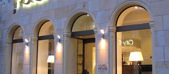 Hotel Arcade