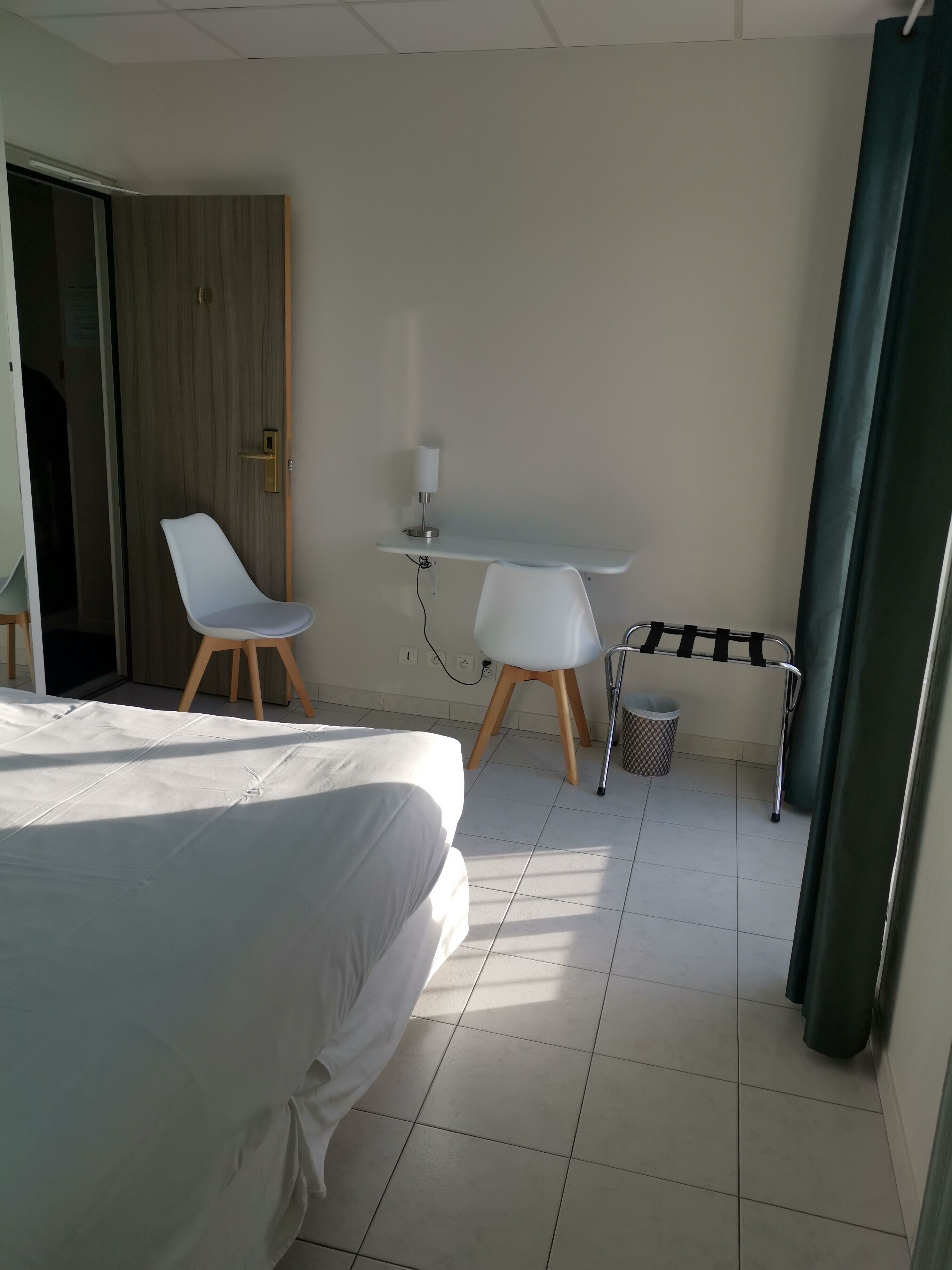 superior double room | minibar, in-room safe, desk, blackout curtains