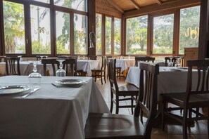Free daily local cuisine breakfast  - Corallo Country Hotel & SPA (Noci)
