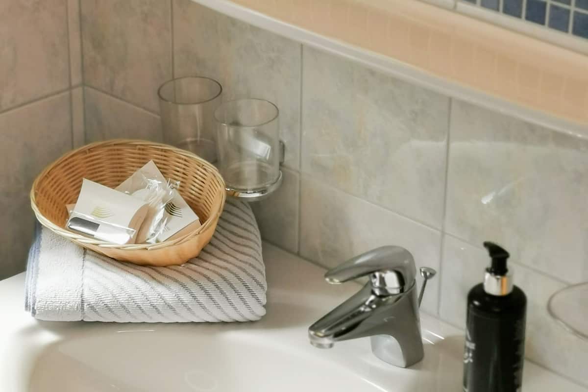 shower, free toiletries, hair dryer, bathrobes