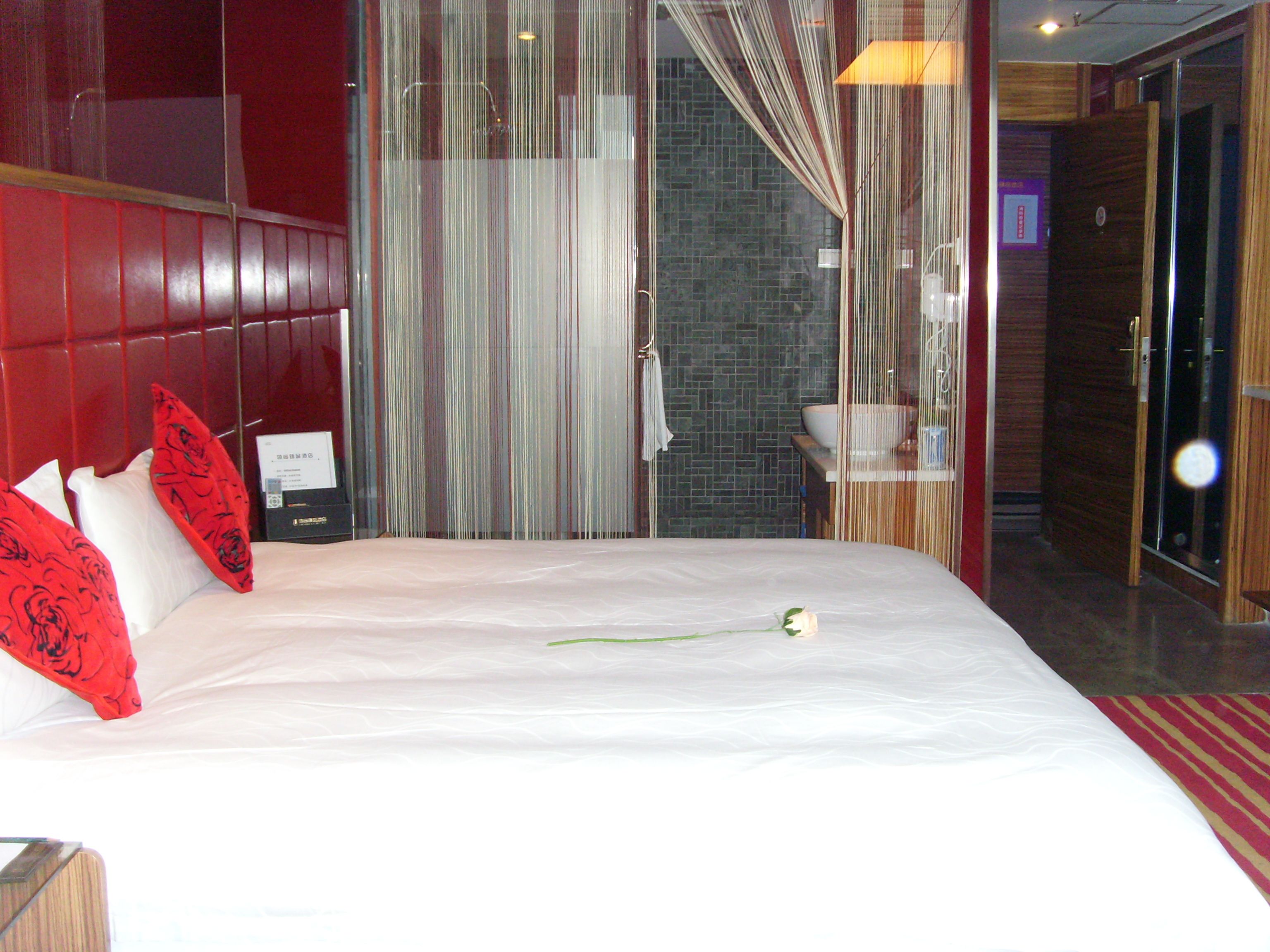 ห้องดีลักซ์, เตียงคิงไซส์ 1 เตียง | ตู้นิรภัยในห้องพัก, อินเทอร์เน็ตแบบใช้สาย (ฟรี), นาฬิกาปลุก