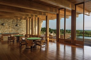 Bar (on property) - Hotel Fasano Boa Vista (Porto Feliz)