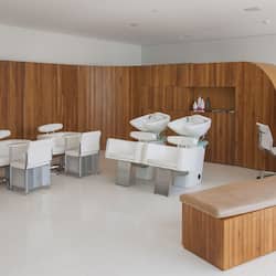 Couples treatment room(s), sauna, hot tub, steam room, body treatments