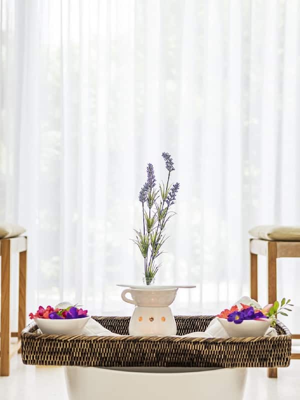 Couples treatment room(s), sauna, hot tub, steam room, body treatments