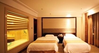 Huadong International Business Hotel