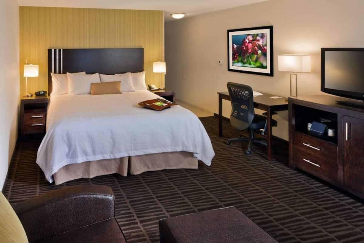 Caja de seguridad en la habitación, cortinas blackout y cunas gratuitas