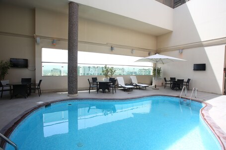 Ramada by Wyndham Abu Dhabi Downtown - Image 26