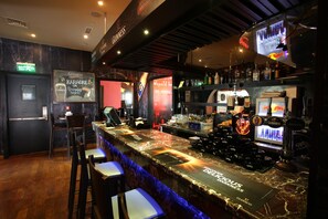 Rooftop bar - Ramada by Wyndham Abu Dhabi Downtown (Abu Dhabi)
