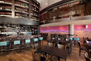 Rooftop bar - Ramada by Wyndham Abu Dhabi Downtown (Abu Dhabi)