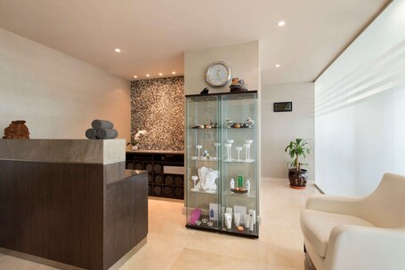 Ramada by Wyndham Abu Dhabi Downtown - Image 6