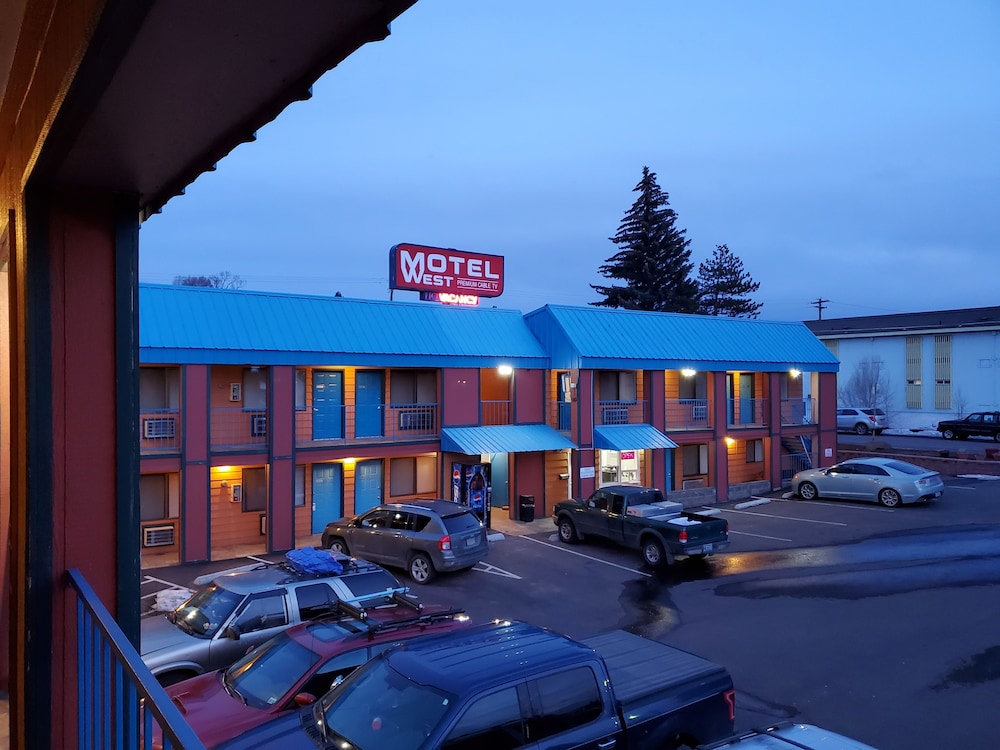 Motel West by null
