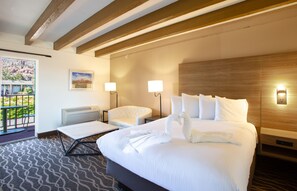Premium Single Queen View | Desk, laptop workspace, iron/ironing board, free WiFi - Dreamcatcher Inn of Sedona (Sedona)