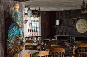 Dining - Windjammer Motor Inn (Seaside Park)