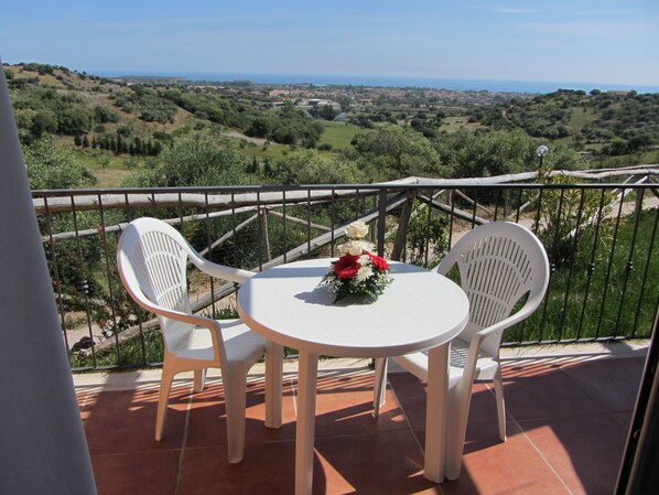 Double Room, Bay View | Terrace/patio