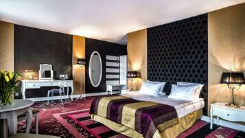 Deluxe-Studiosuite, Balkon, Gartenblick | Hochwertige Bettwaren, Daunenbettdecken, Schreibtisch