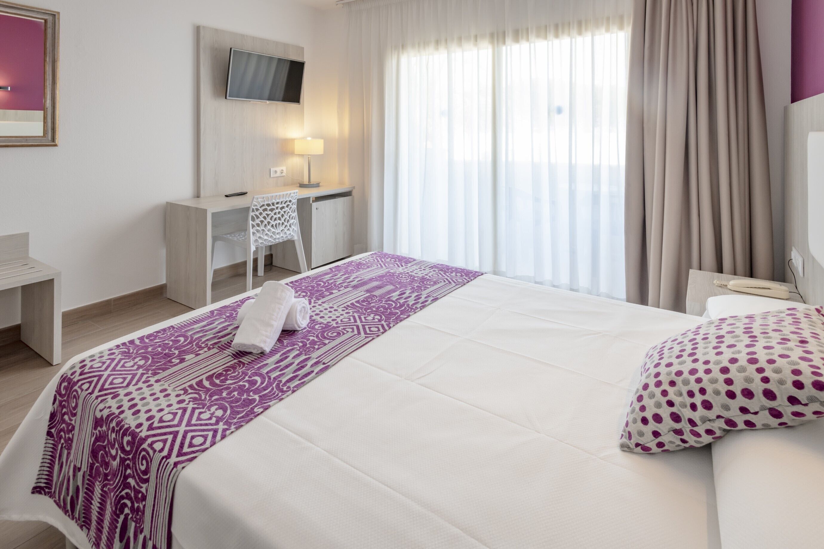 In-room safe, desk, blackout curtains, free WiFi