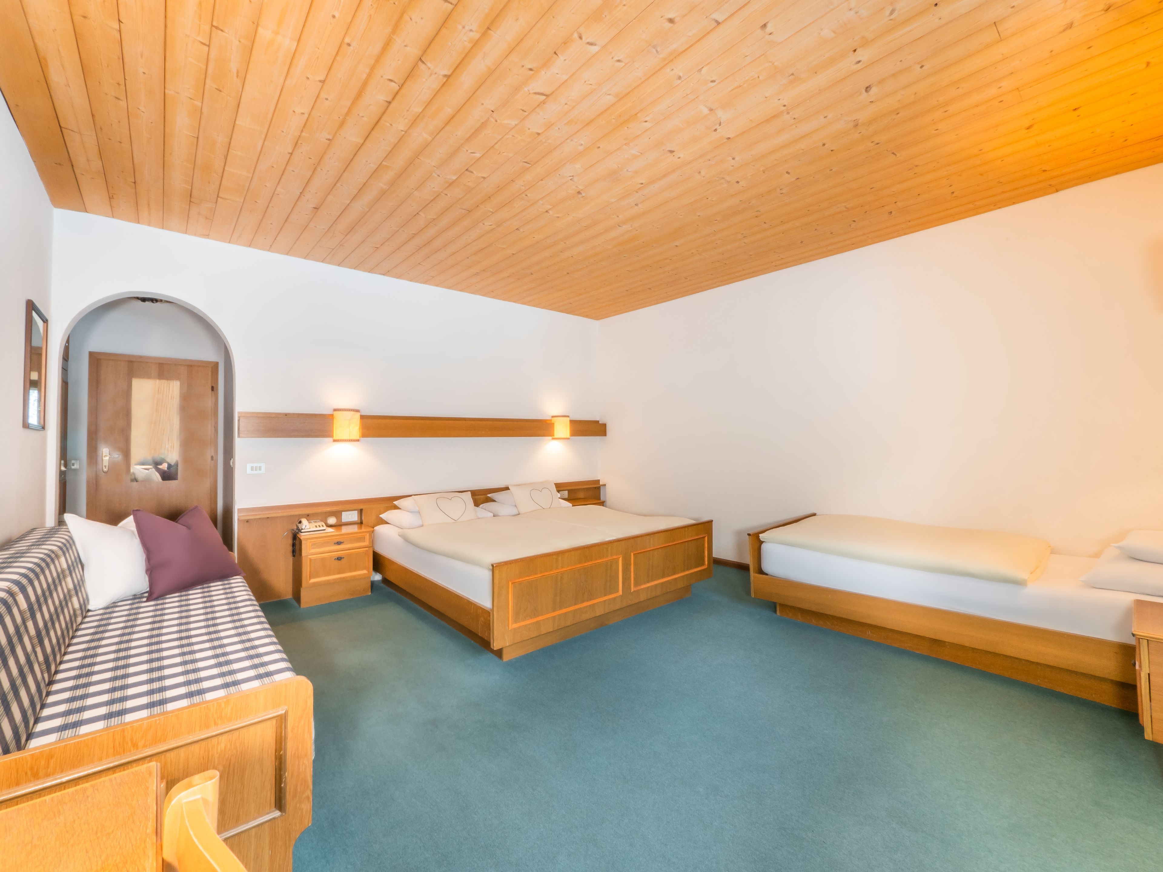 quadruple room | premium bedding, individually furnished, free wifi